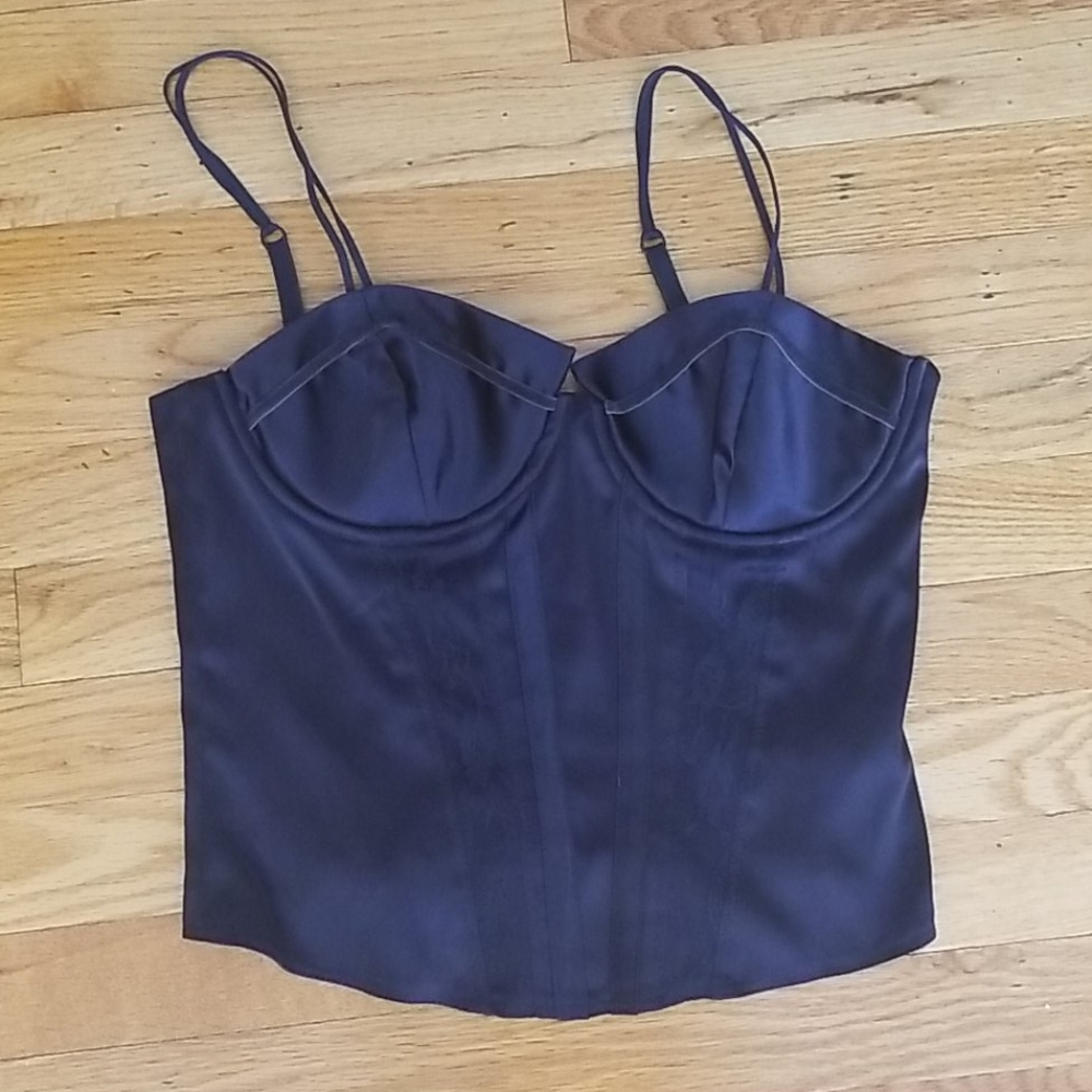 Guess top